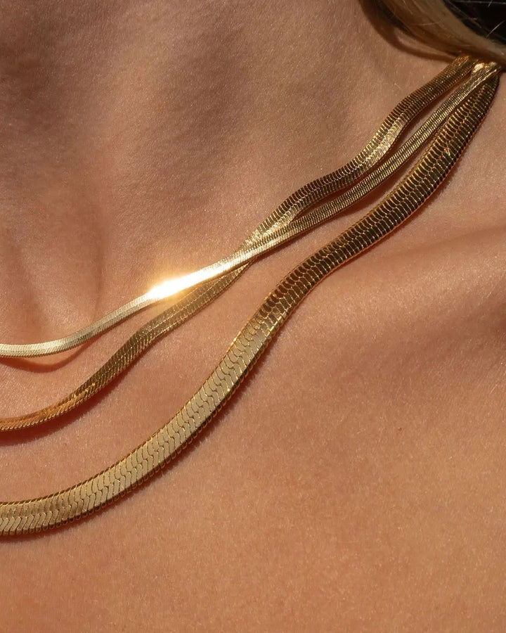 Aphrodite Kolye